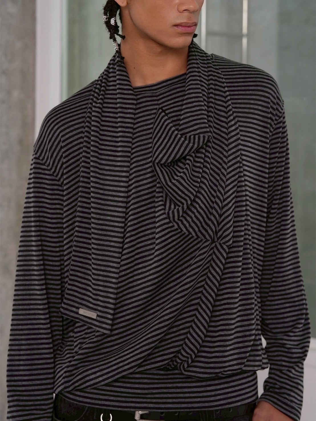 【ESC STUDIO】Drape Scarf T-shirt