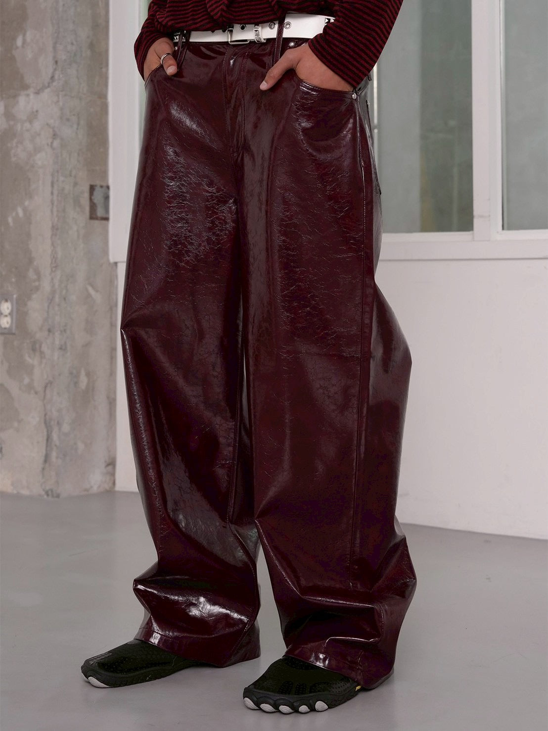 【ESC STUDIO】Patent leather pants