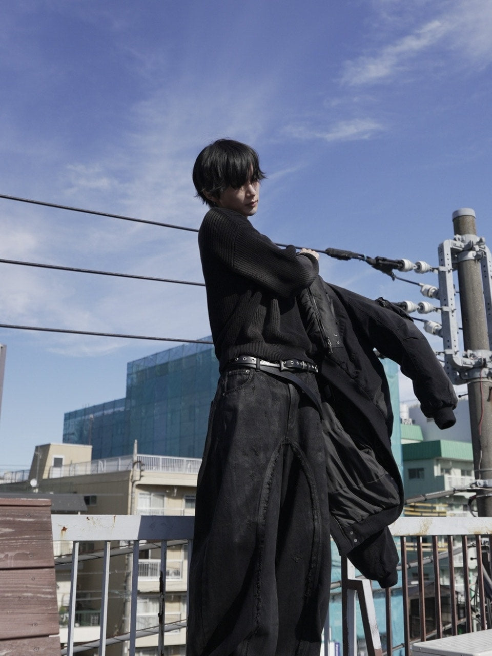 【CHIKASHITSU PLUS HIGH】Cropped spray dyeing knit