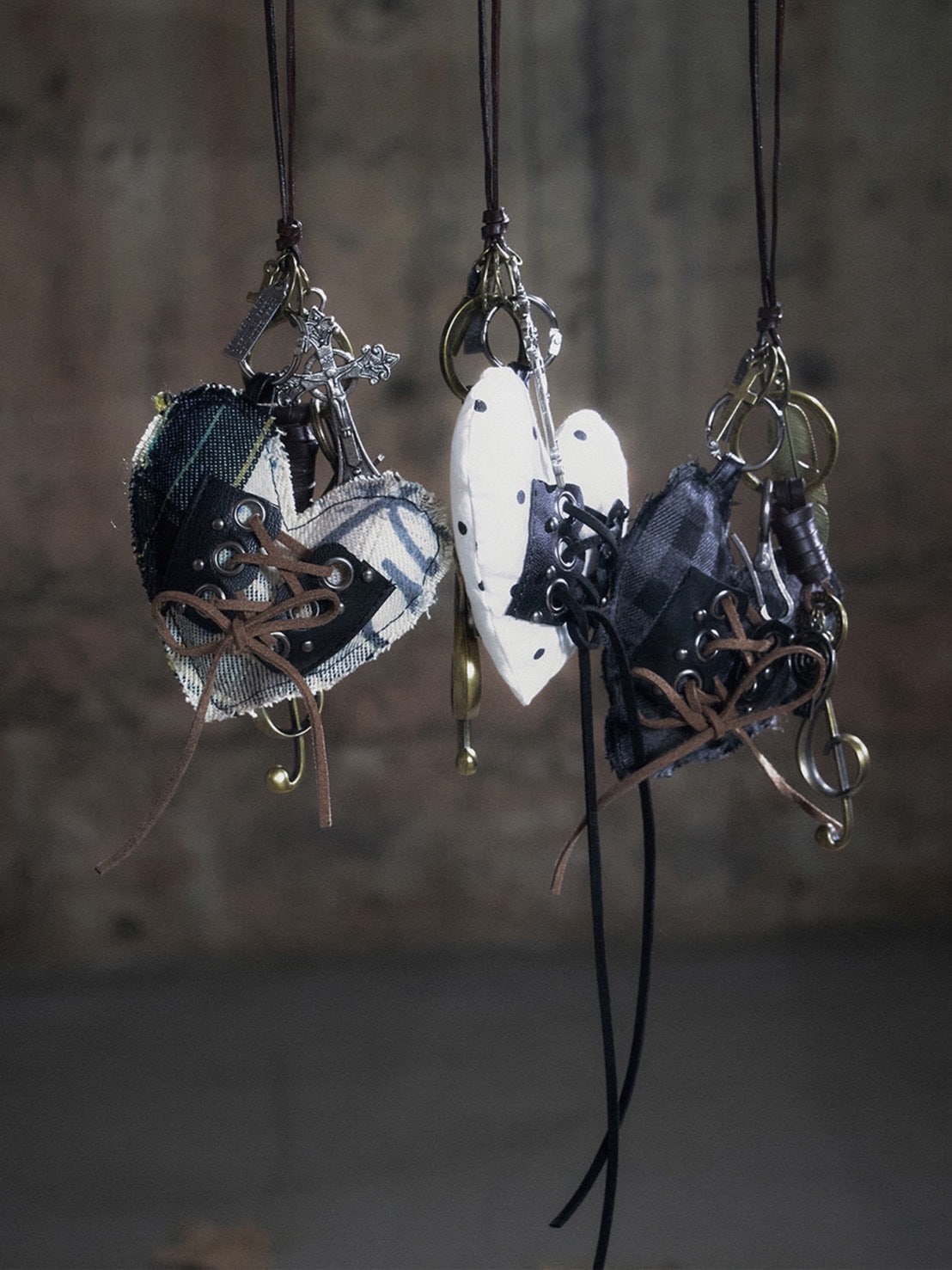 【Cest Nous】Broken Heart Necklace / 【セヌー】ハートレースアップネックレス