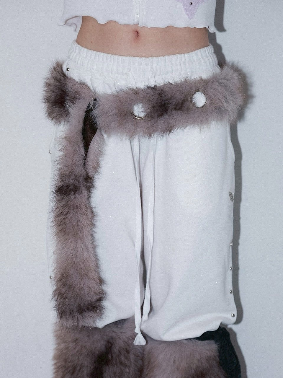 1/2 20:00発売【CHERRYQUIRI】fur loop eyelet belt