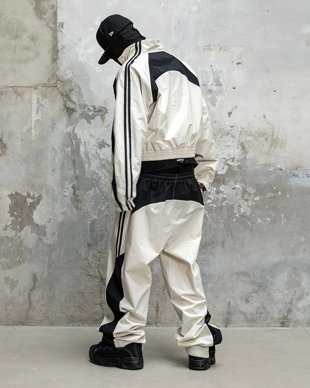 【roaringrad】26 Panel Track Pants