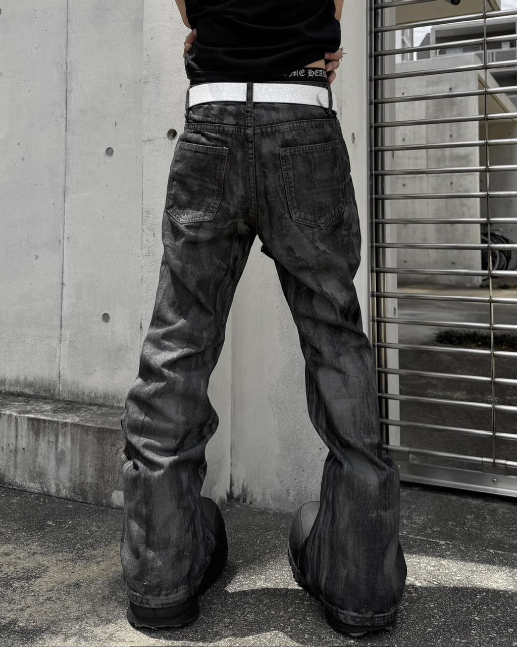 国際配送【Never mind the XU】vintage waxed flare denim pants