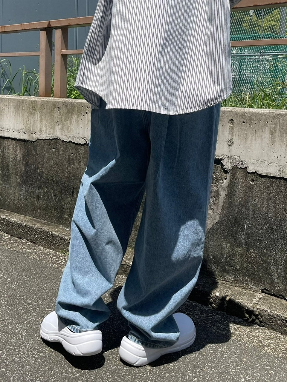 【Chikashitsu +】wide tuck denim pants (2color)