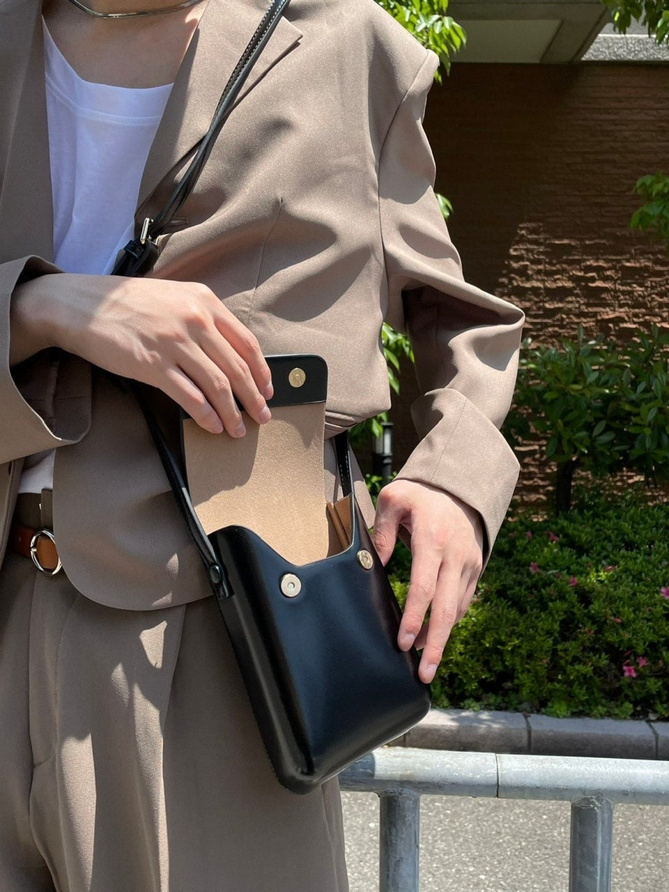 受注制【Chikashitsu +】leather pouch bag (3color)