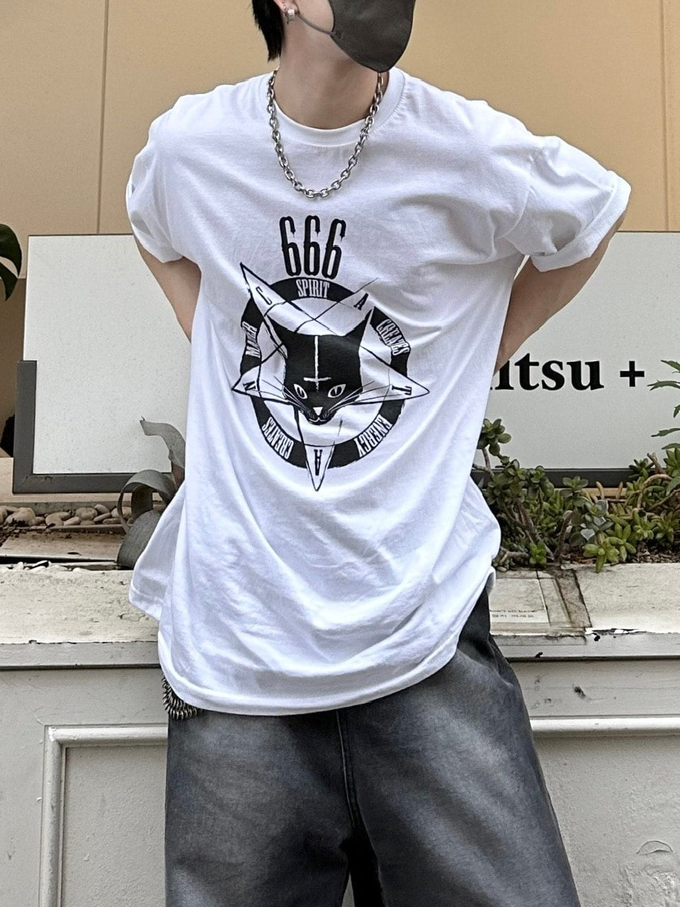 大阪店WEB限定【Chikashitsu +】oversized cats t-shirt (2color)
