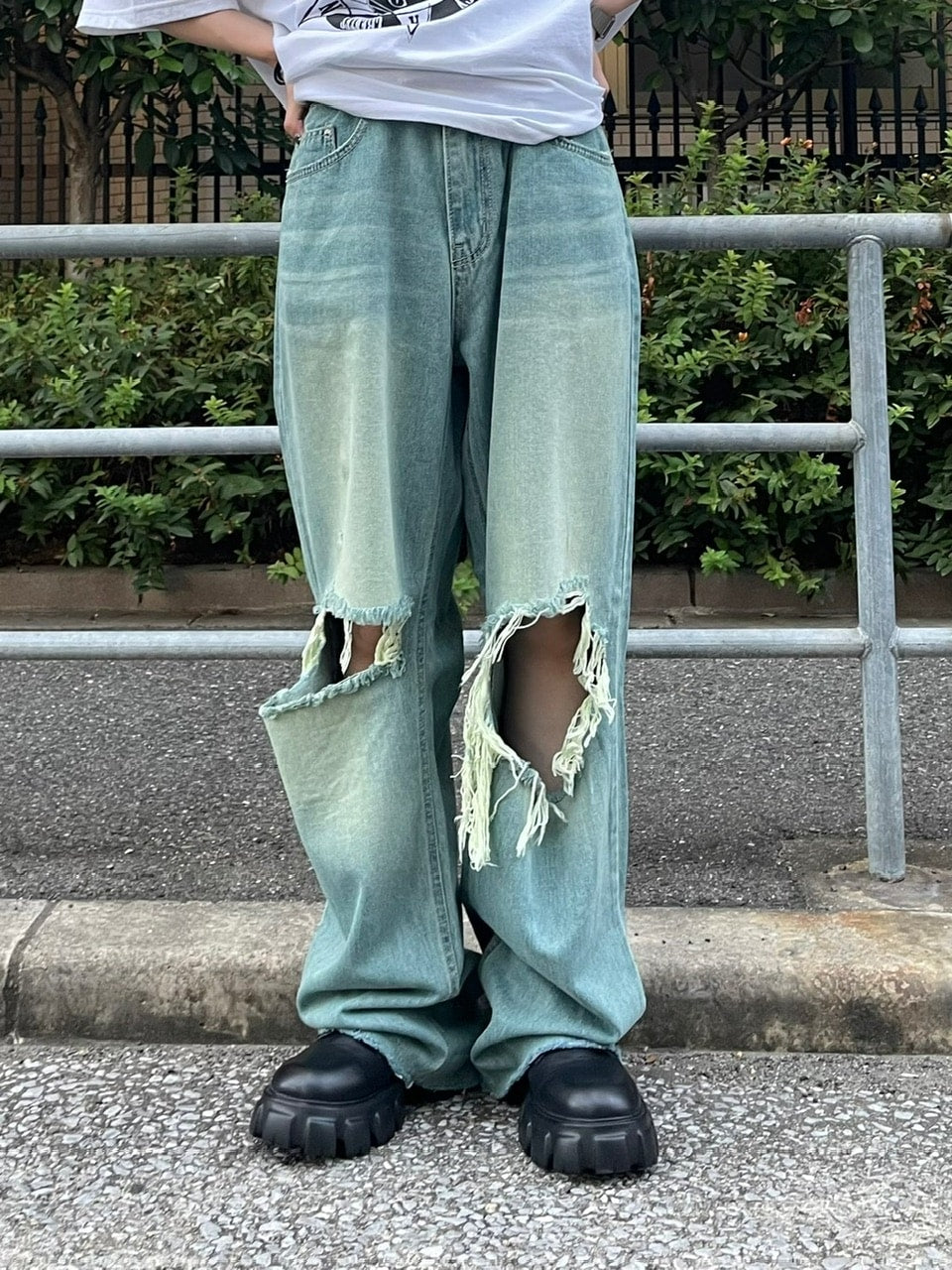 大阪店WEB限定【Chikashitsu +】vintage crash denim pants (2color)