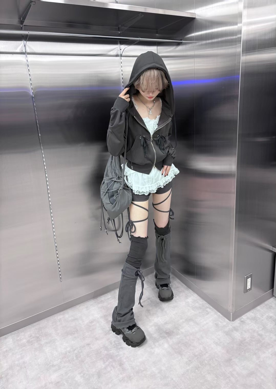 受注制【nmtc +】ribbon crop zip up hoodie (3color)