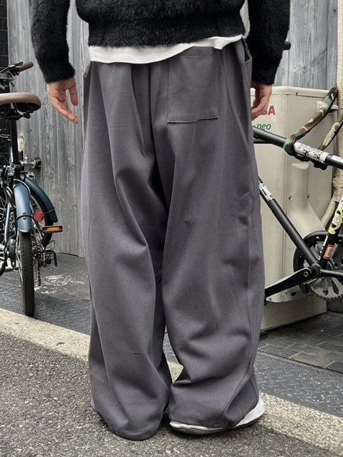 受注制【Chikashitsu +】curve stitch straight sweat pants (3color) / 【チカシツプラス】カーブスティッチストレートスウェットパンツ