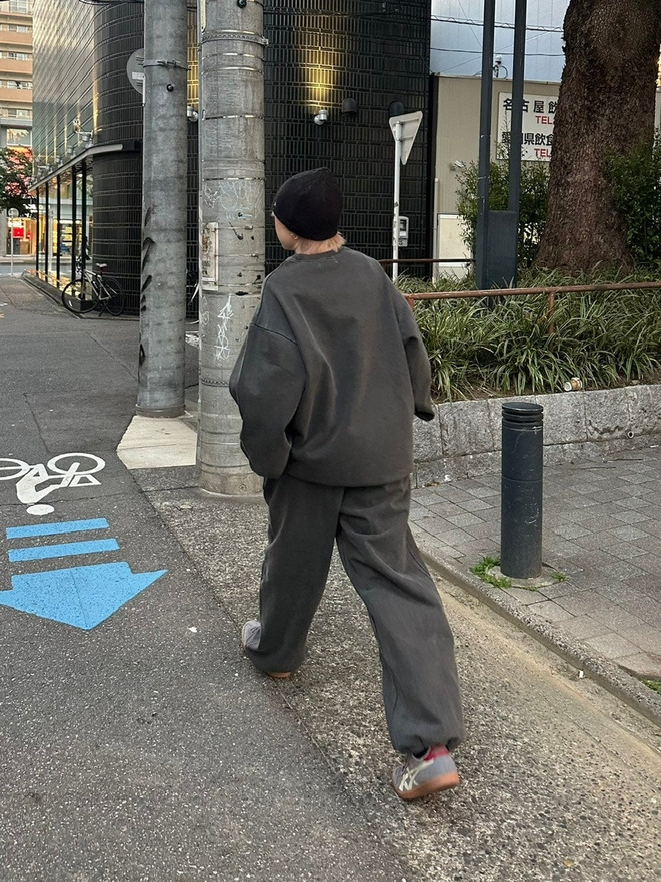 受注制【Chikashitsu +】stitch design sweat pants (3color)