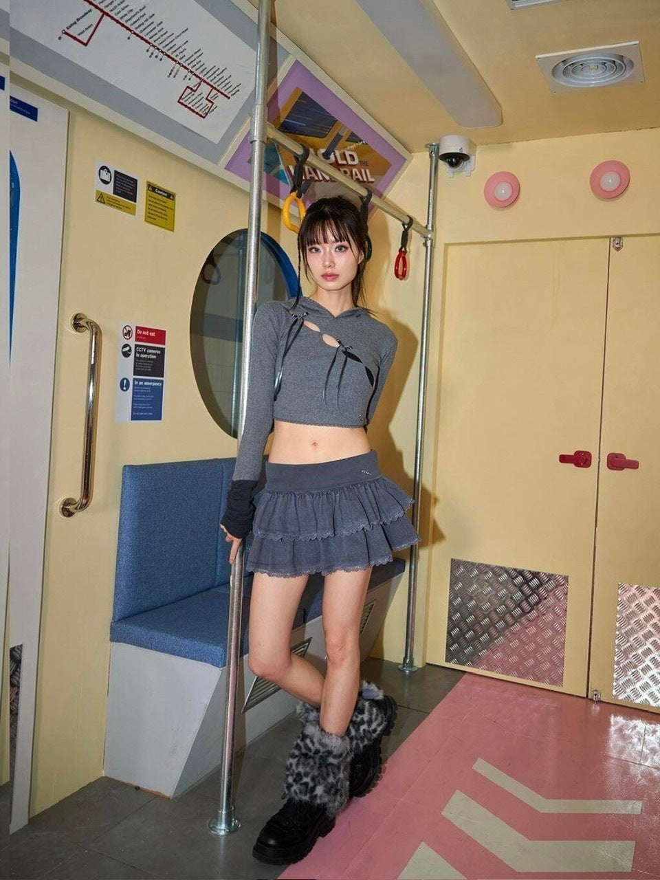 【CHERRYQUIRI】wave lace ribbon hoody / 【チェリーキュリー】ウェイブレースリボン長袖パーカー