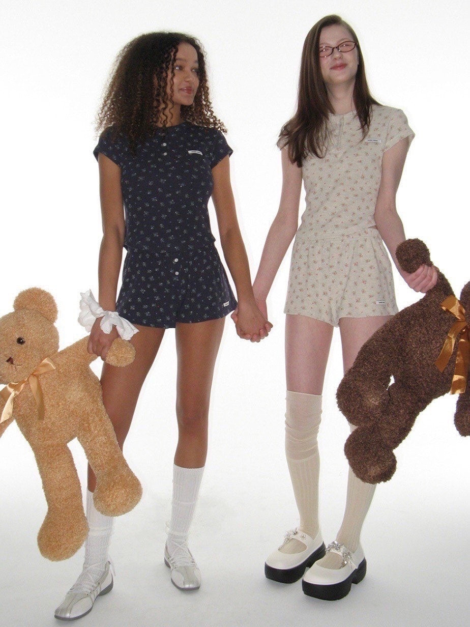 【CRANK】FLOWER HENLEY NECK TOP