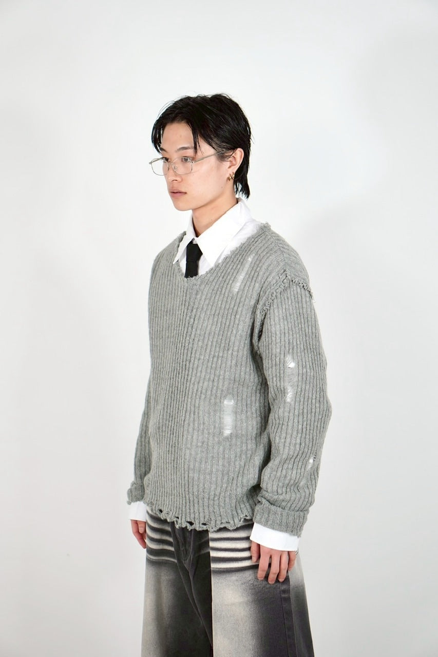 【Chikashitsu +】damage reverse v neck knit (3color) / 【チカシツプラス】リバースVネックダメージニット