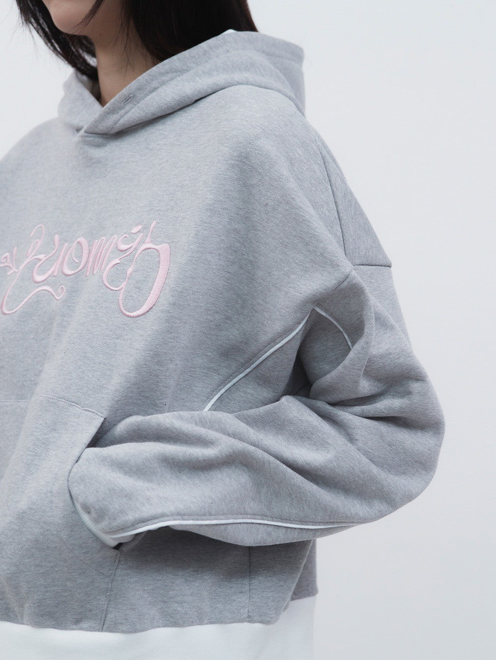 【TUOMIO】GRAPHIC BLOCK HOODIE