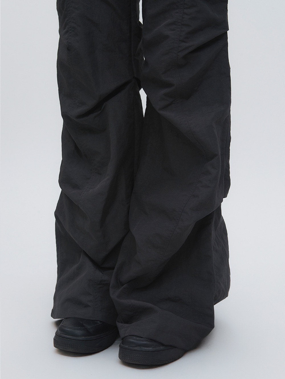 【TUOMIO】TUCKED BOOTSCUT PANTS