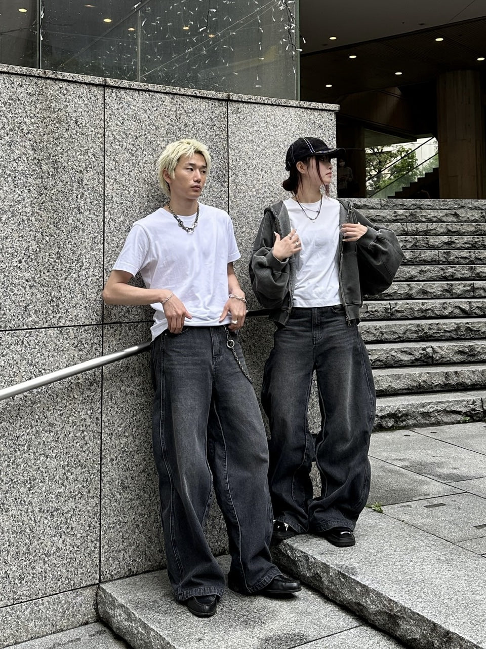 【Chikashitsu +】side wave design denim pants (BLACK)