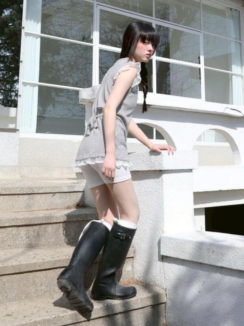 【Uglyshadow】FLOWER LACE SLEEVELESS