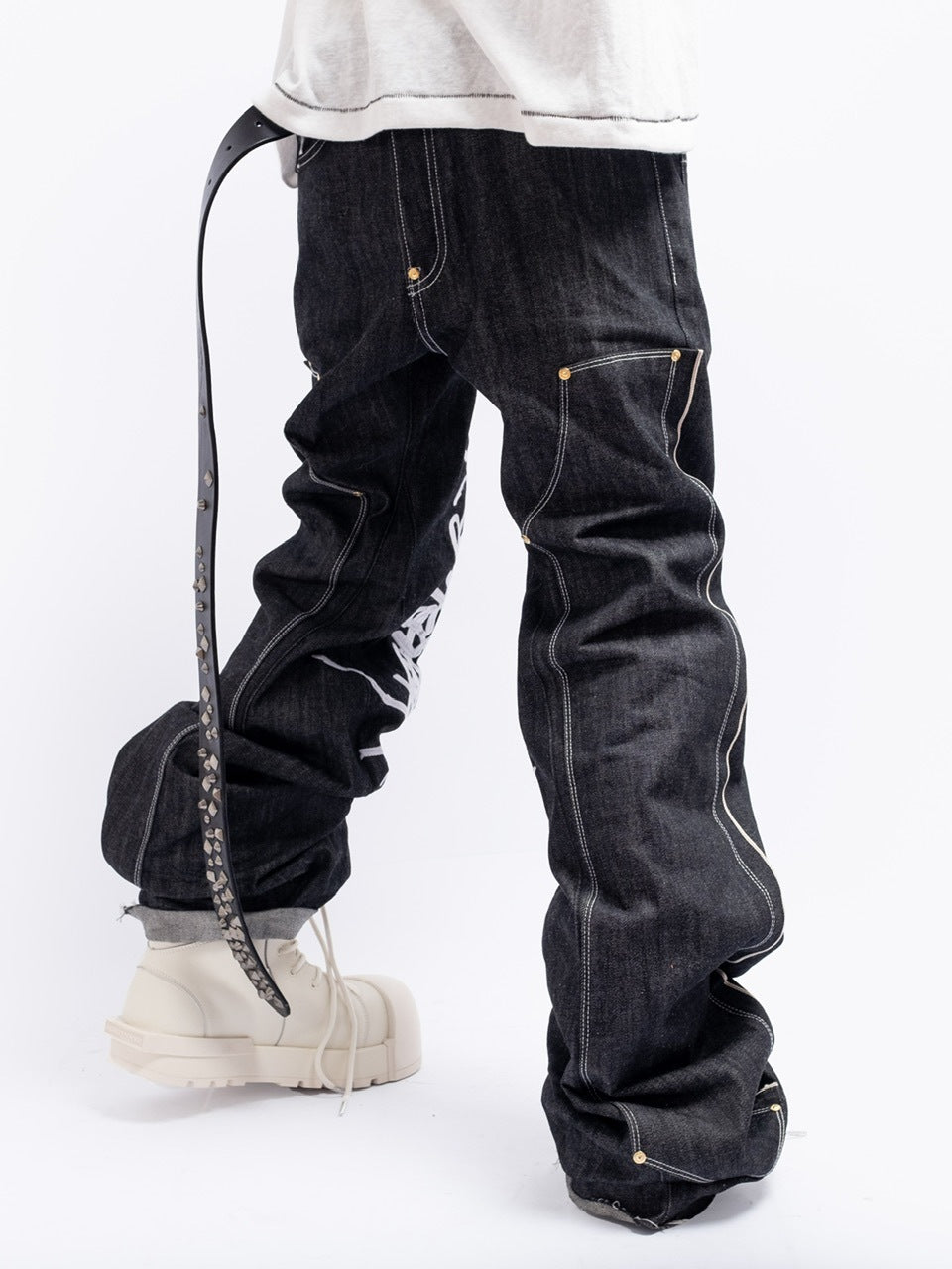 【F.V.V.O】RED SELVEDGE EMBROIDERED RAW DENIM JEANS