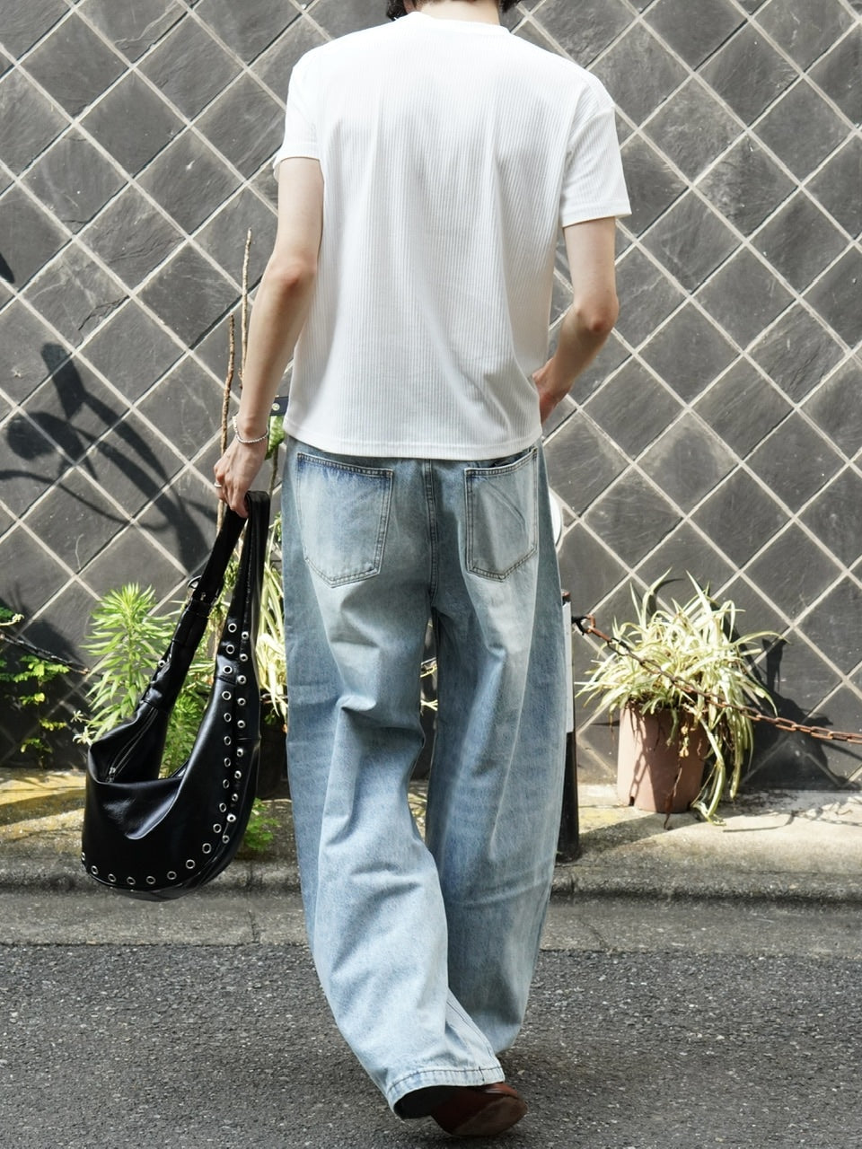 東京店WEB限定受注制【Chikashitsu +】barrel leg jeans