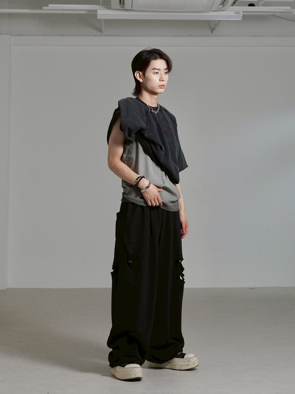 Chikashitsu +】full length damage sweat pants / 【チカシツプラス