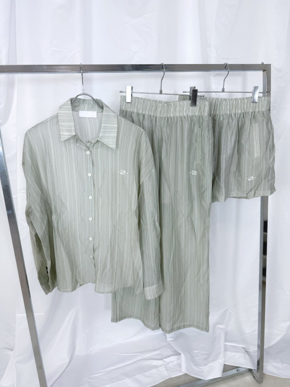 国際配送【Nerd out XU】crape sheer pants / 【ナードアウトエックスユー】クレープシアーパンツ