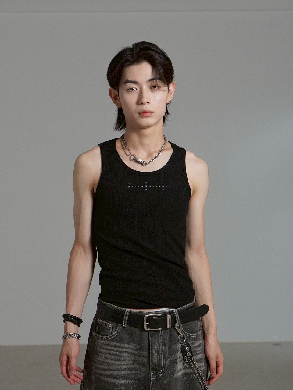 【Chikashitsu +】metal studs sleeveless / 【チカシツプラス】メタルスタッズタンクトップ (2color)
