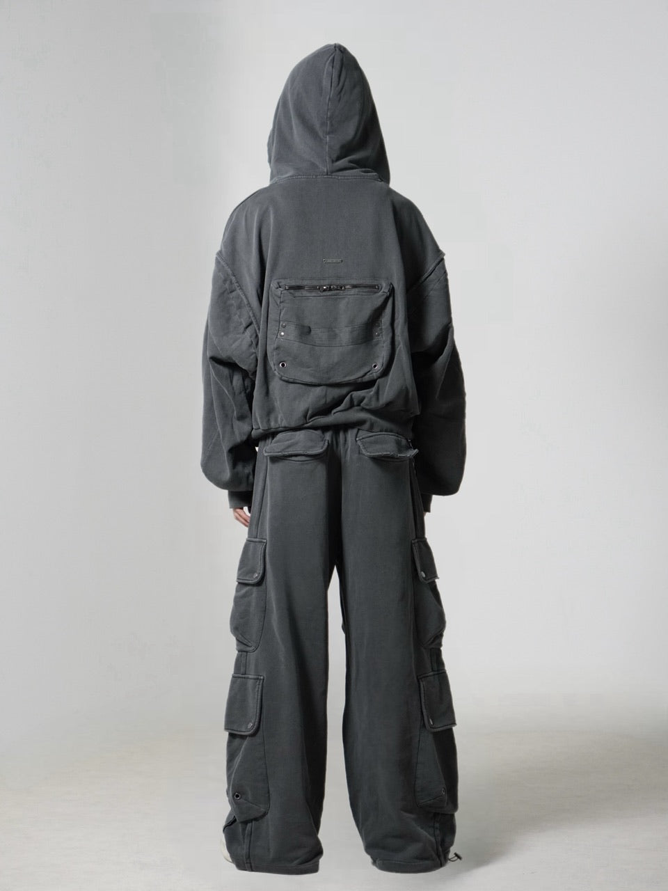 【CHIKASHITSU PLUS HIGH】4 pocket dirty wash sweat cargo pants (charcoal) / 【チカシツプラスハイ】マルチポケットダーティーウォッシュスウェットカーゴパンツ