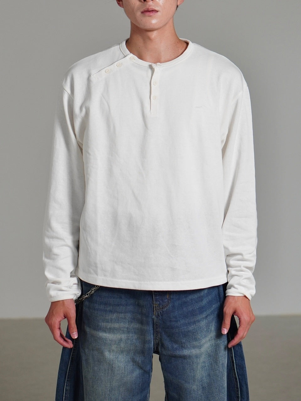 受注制【Chikashitsu +】double button henry neck long sleeve tee / 【チカシツプラス】ダブルボタンヘンリーネック長袖Tシャツ (4color)
