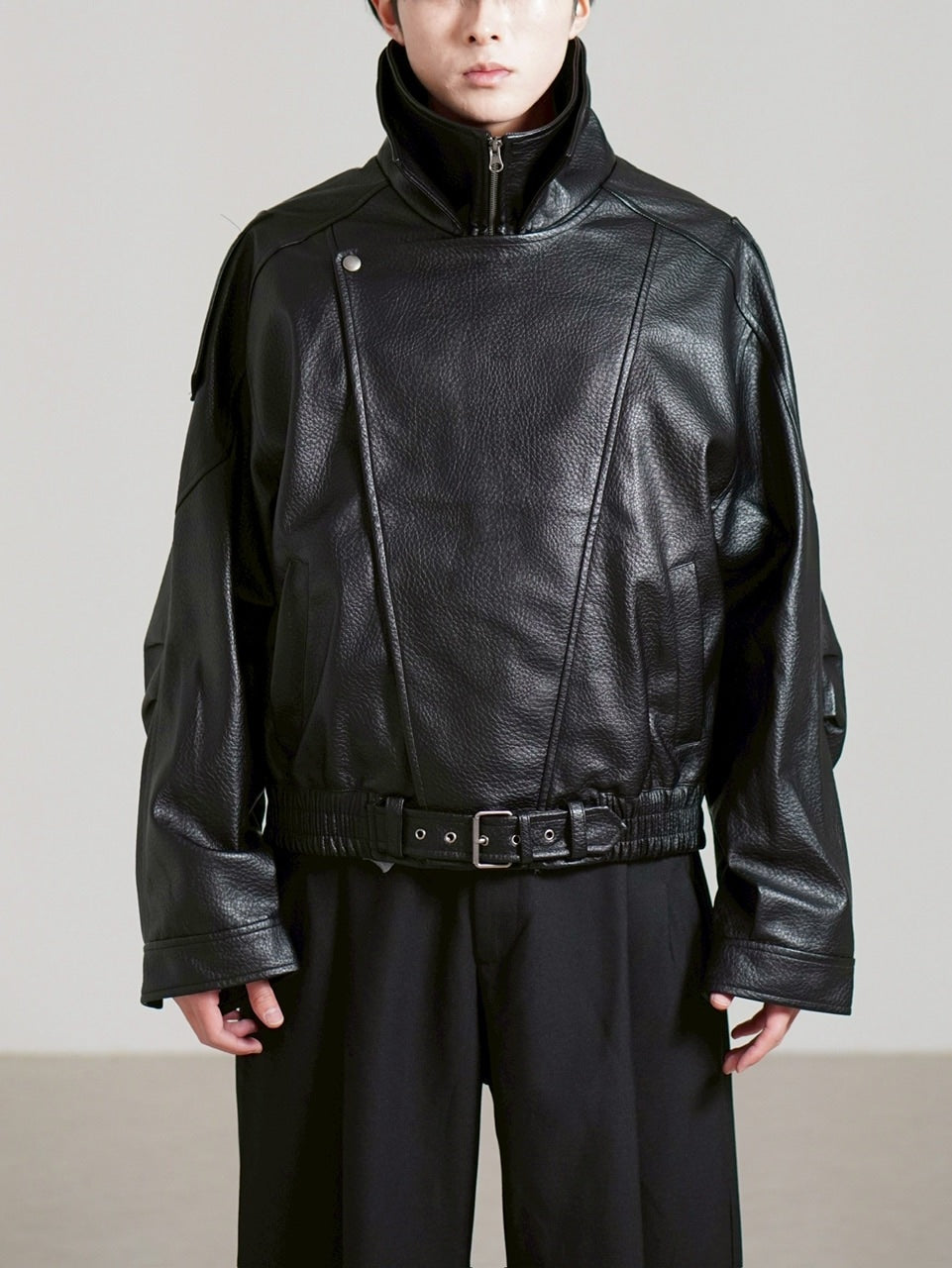 Chikashitsu + チカシツプラスハイネックノンレザーボンバージャケット 受注制【Chikashitsu +】high neck non-leather bomber jacket (2color