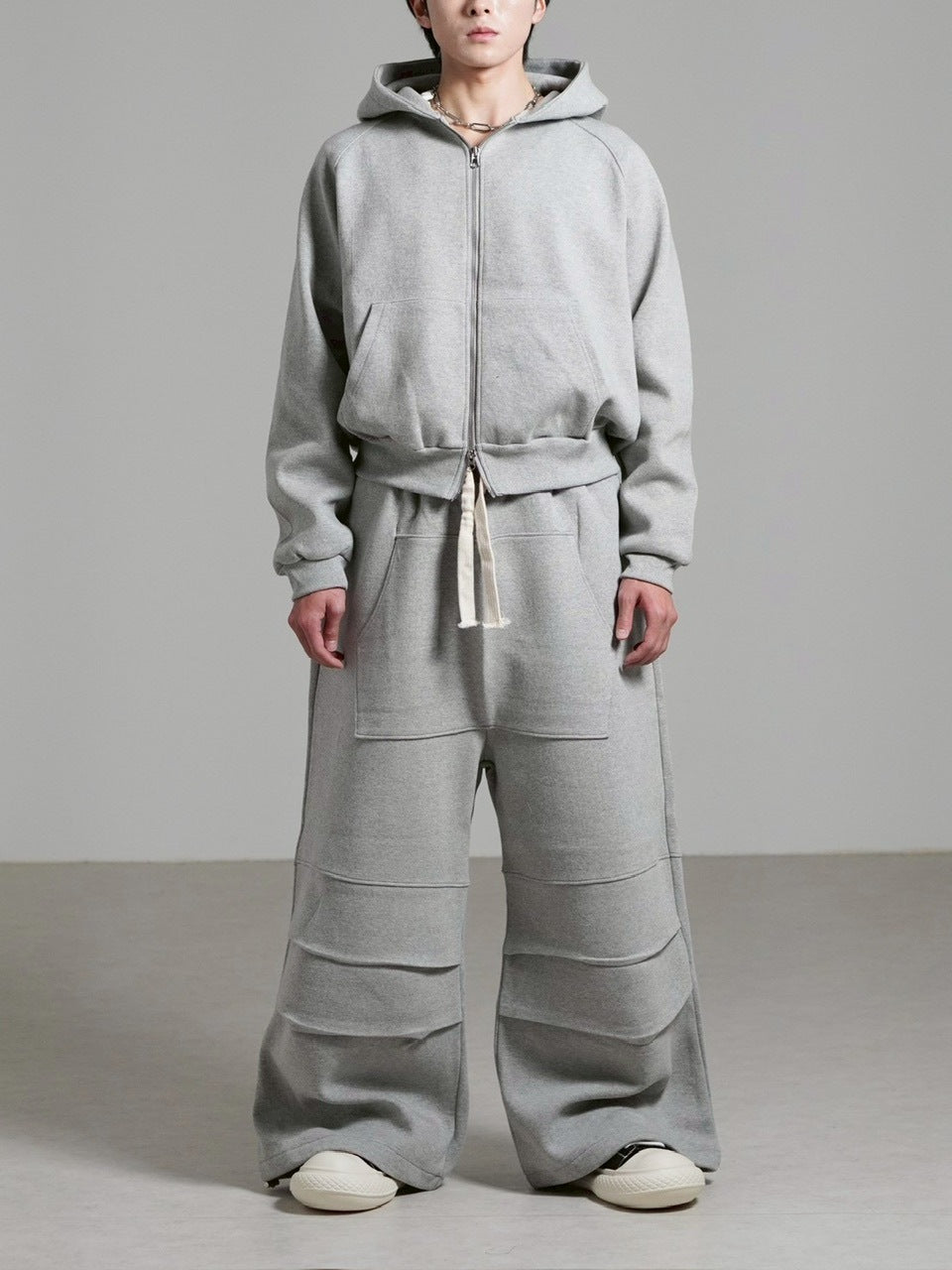 受注制【Chikashitsu +】heavy weight cotton cropped hoodie / 【チカシツプラス】ヘビーウェイトコットンクロップドパーカー (3color)