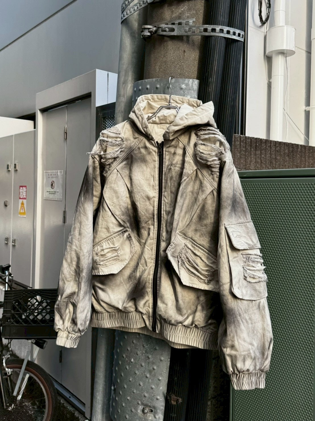 Never mind the XU】damage hood jacket / 【ネバーマインドザエックス