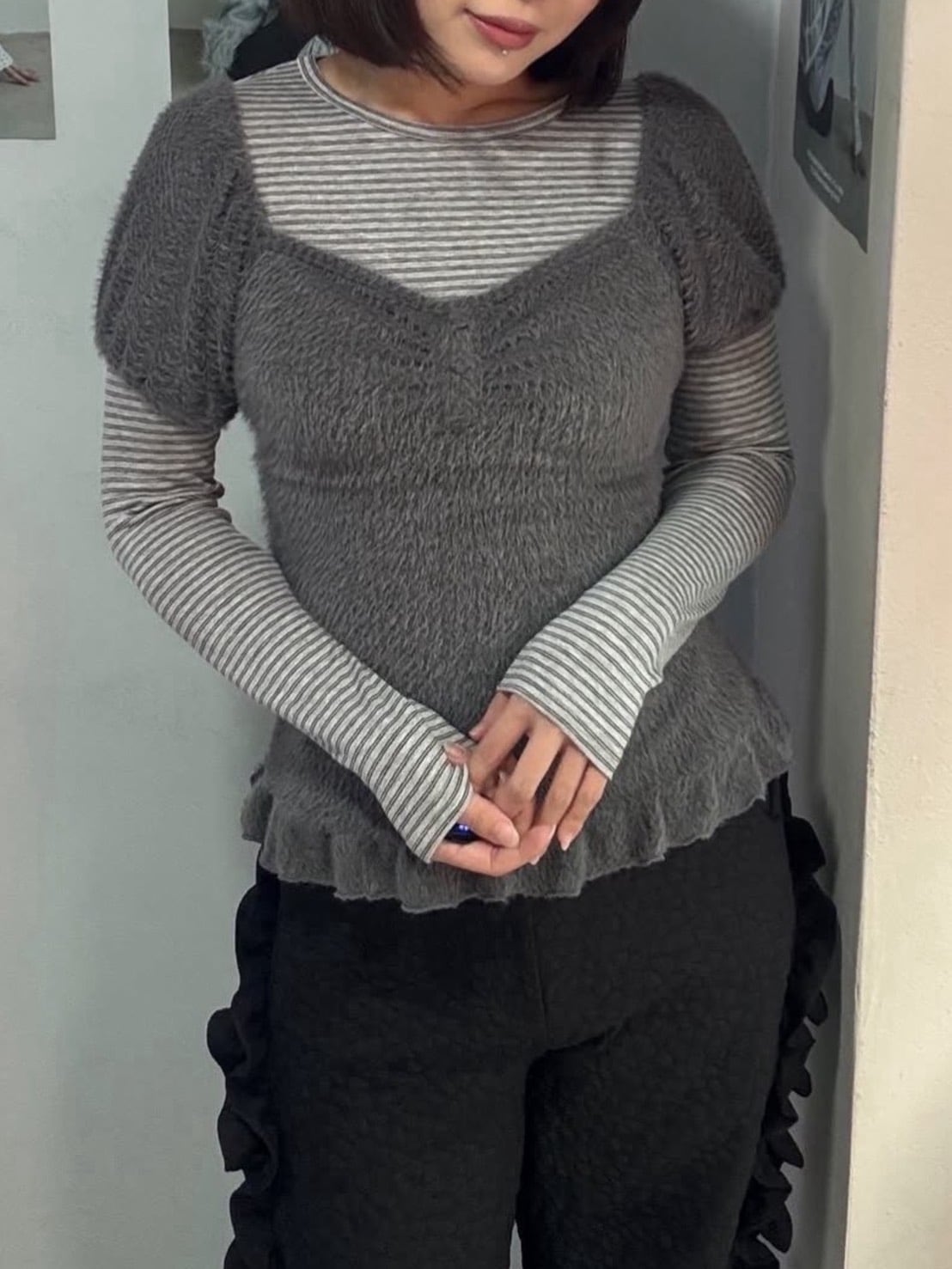 12/21 20:00 発売【Uglyshadow】FLOWER RUFFLE PANTS