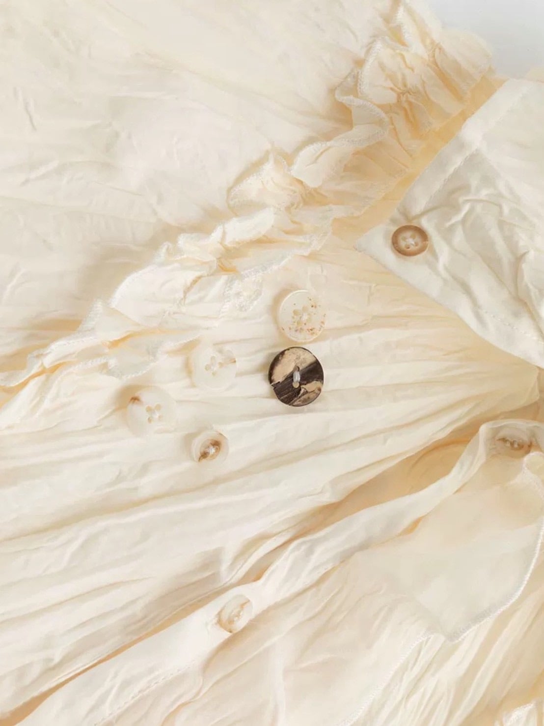 【Cest Nous】Apricot Ruffle Blouse / 【セヌー】アプリコットフリルシャツ