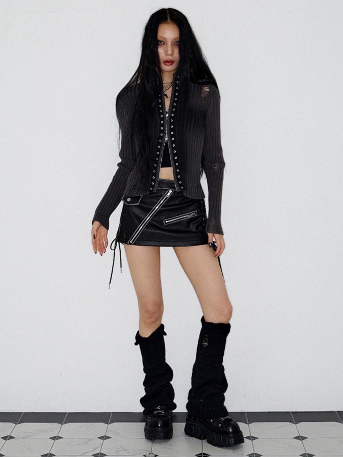 【NOT KNOWING】Cross Spray Damaged Knit Zip Up