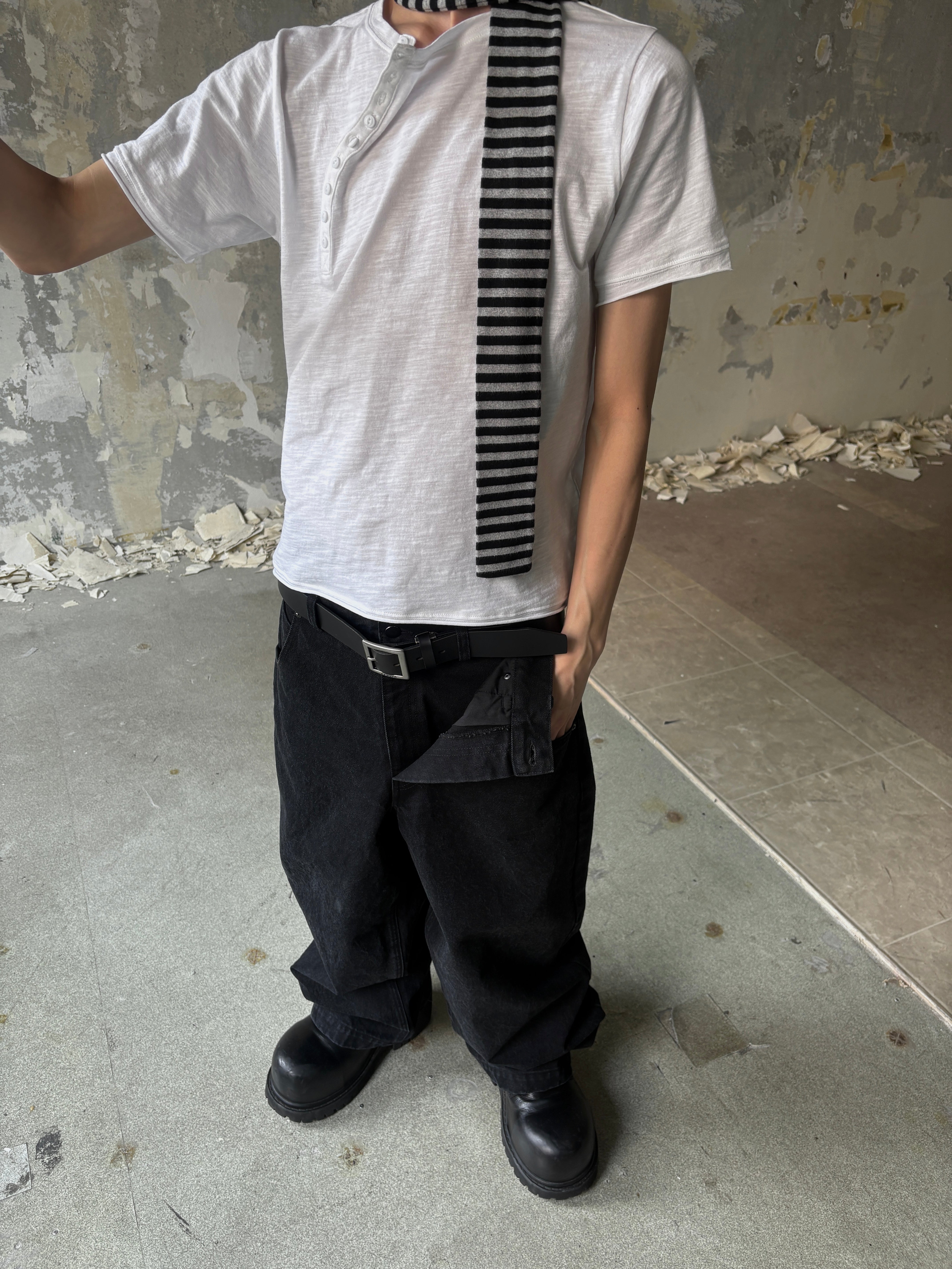 7月下旬発売予定【Lee fi Ne】Offset Henley Tee