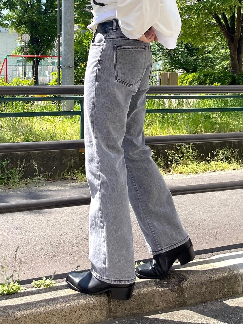 受注制【Chikashitsu +】semi wide denim pants