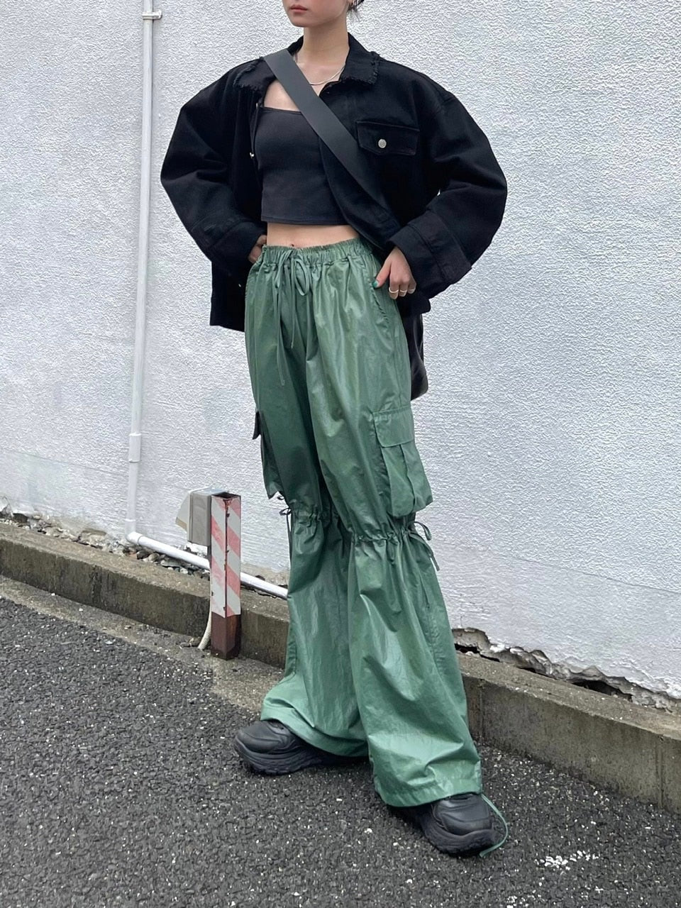 受注制【Chikashitsu +】cropped design denim jacket (2color)