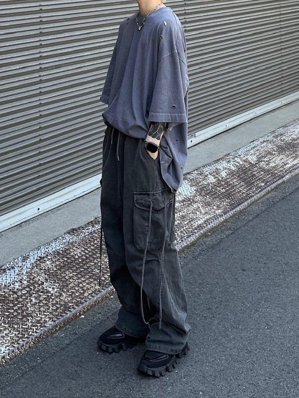 受注制【Chikashitsu +】pigment wash side rope cargo pants (2color)