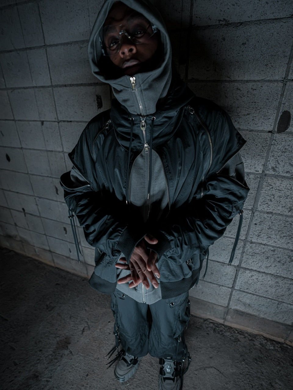 【DIG YOUR OWN GRAVE】COBRA HOODY (2color)