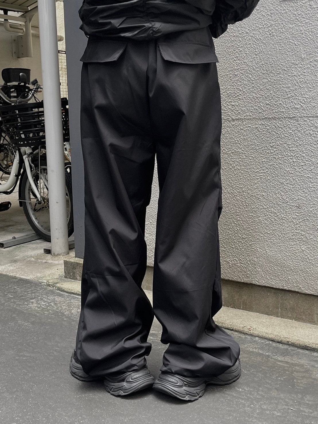受注制【oaks】tuck design nylon wide pants (2color)