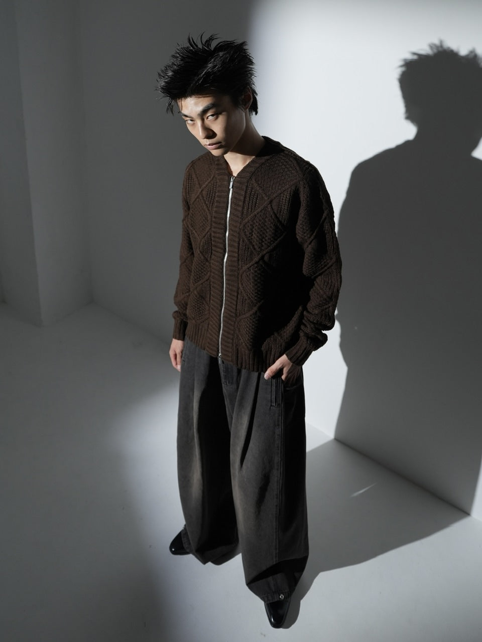 【CS】side tuck drape denim pants (dark brown)