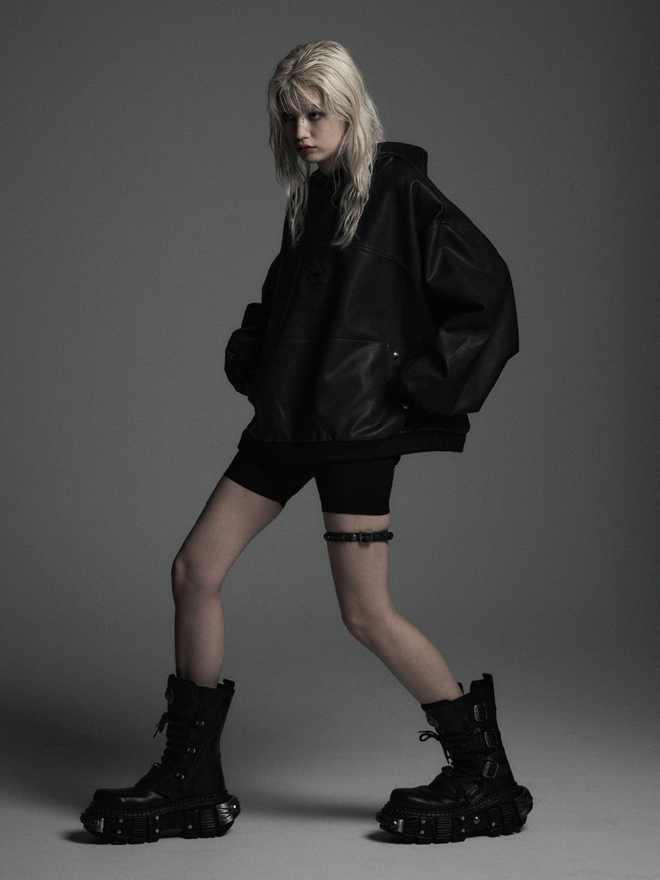 【Rosen Kreuz】VINTAGE LEATHER SHIRRING HOODIE