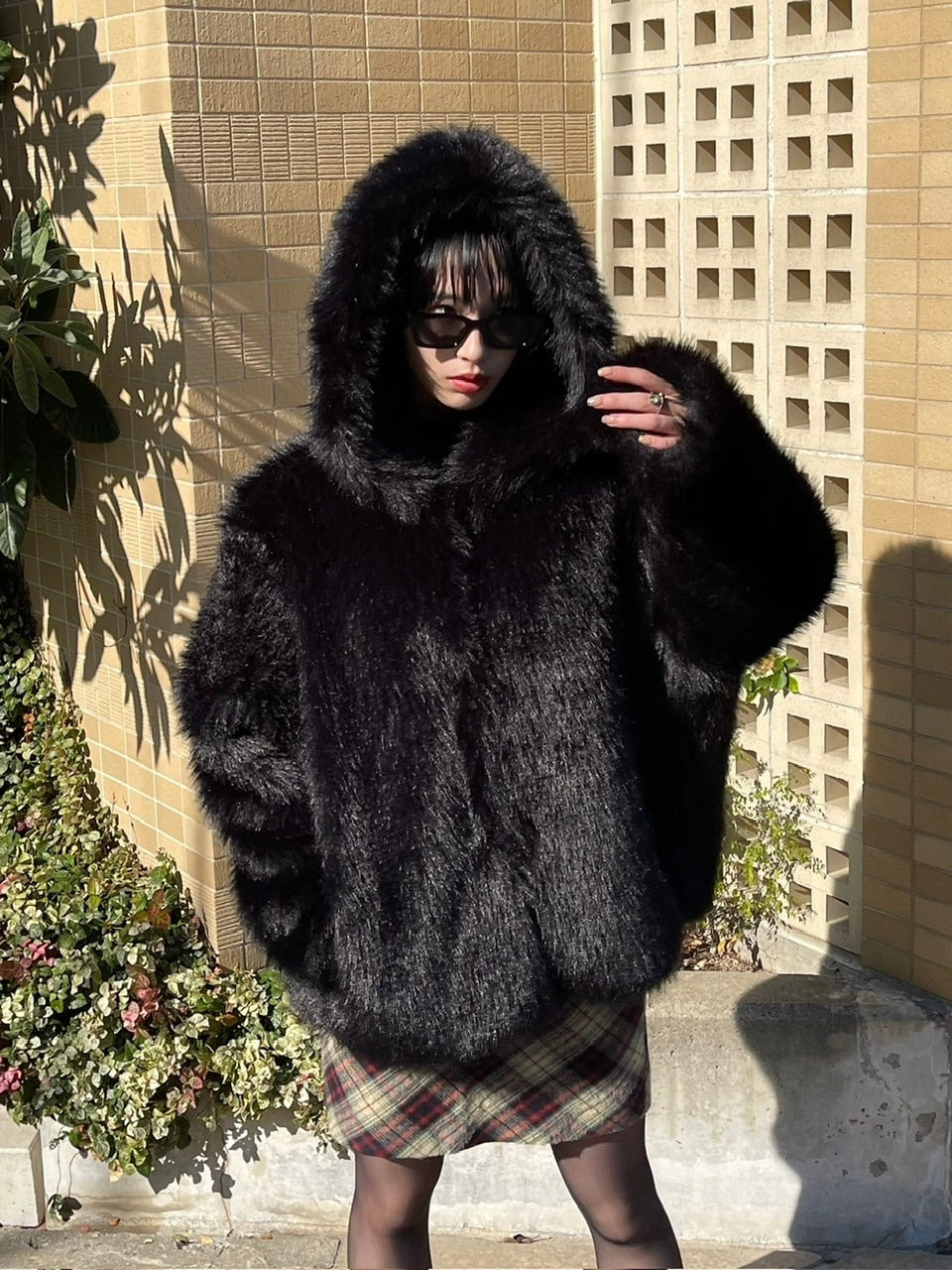 受注制【Chikashitsu +】hooded cropped fur blouson (2color)