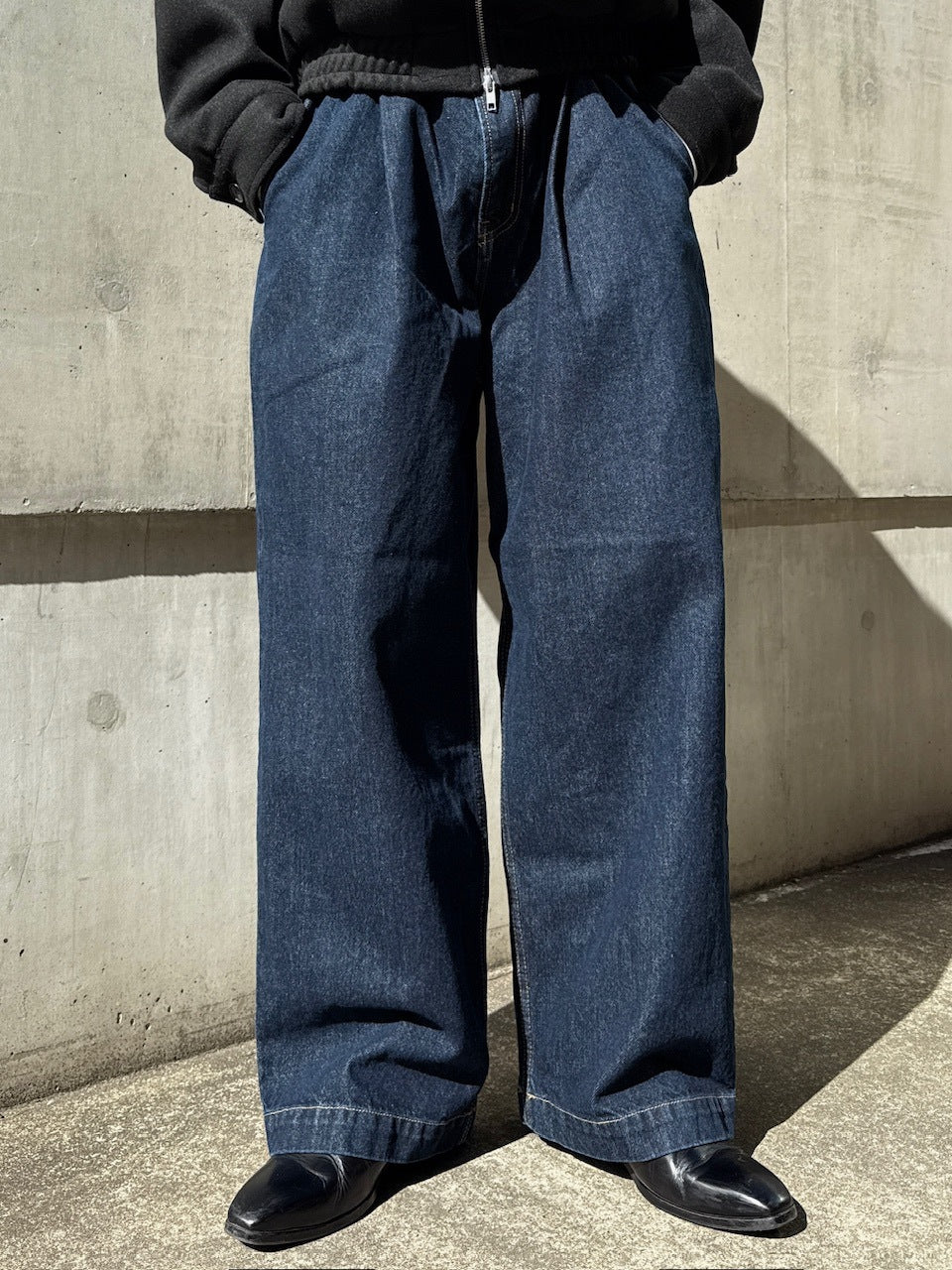 東京店WEB限定受注制【Chikashitsu +】Loose fit one tuck denim pants