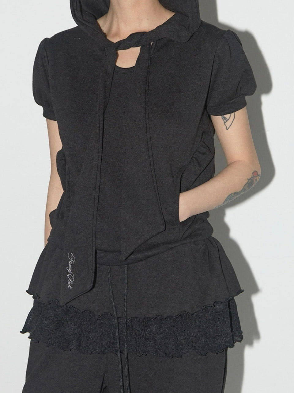 【FANCY CLUB】FRILL LACE BUTTON SWEATPANTS / 【ファンシークラブ】フリルレースレイヤードボタンスウェットパンツ