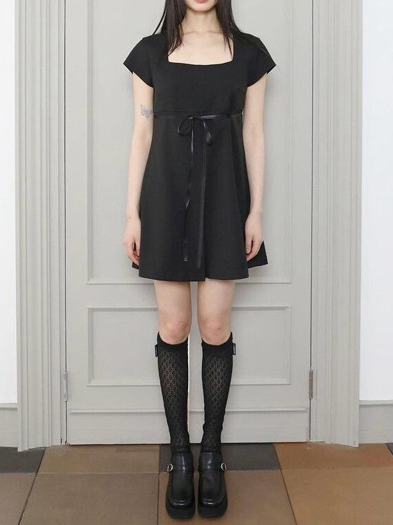 【Uglyshadow】SQUARE RIBBON DRESS