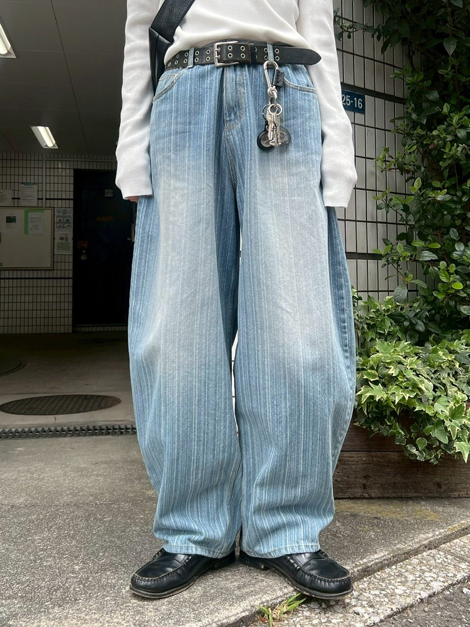 受注制【Chikashitsu +】wide stripe denim pants / 【チカシツプラス】ストライプボーダーワイドデニムパンツ