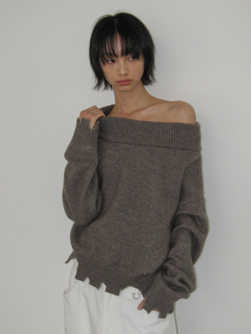 【ROCK CAKE】Off Shoulder Damaged Knit