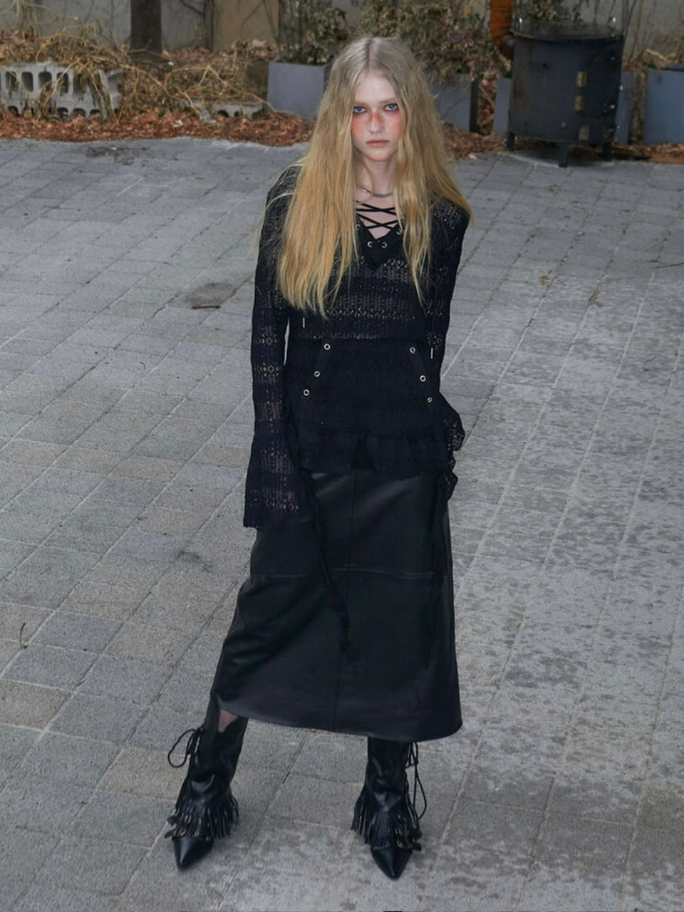 【NOT KNOWING】Lace V Neck Ruffle Hoodie