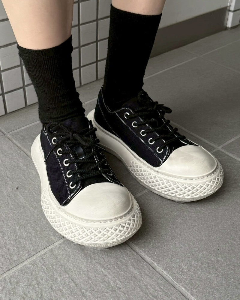 受注制【Chikashitsu +】volume toe canvas sneaker (2color)